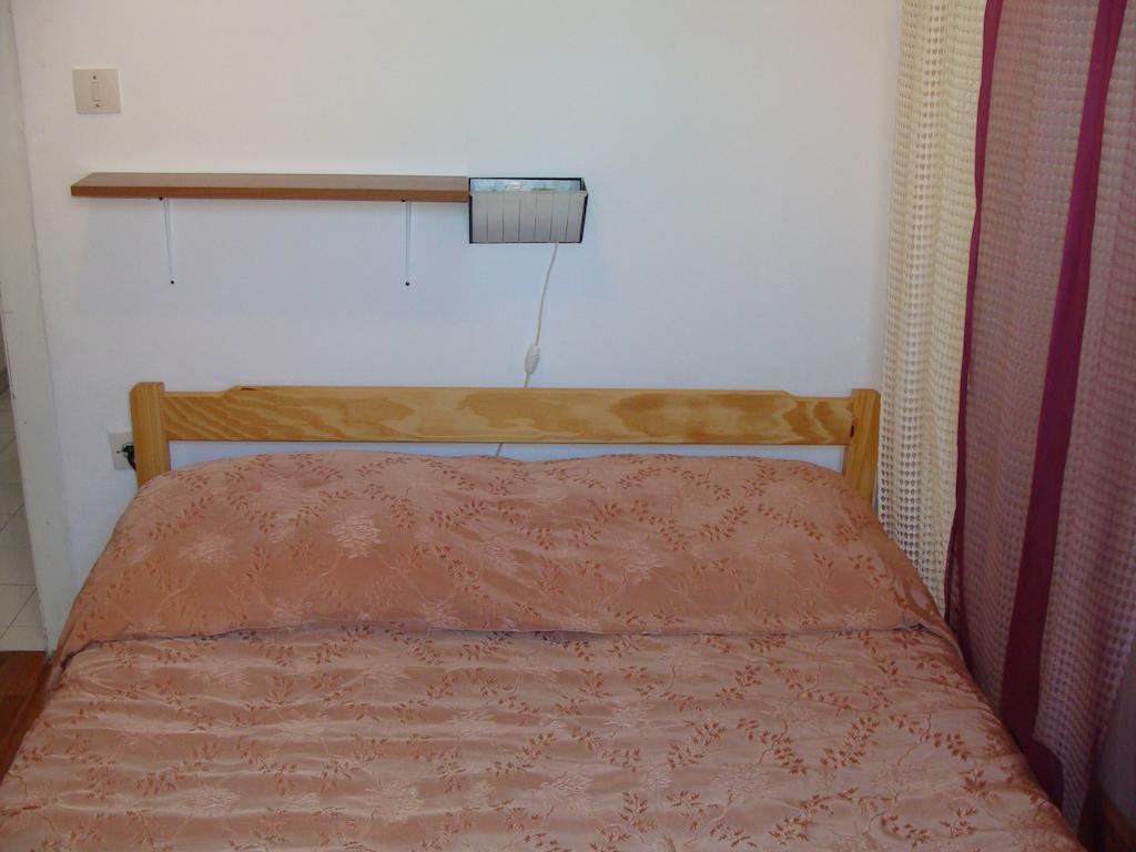 Guesthouse Boris Labin  Rum bild