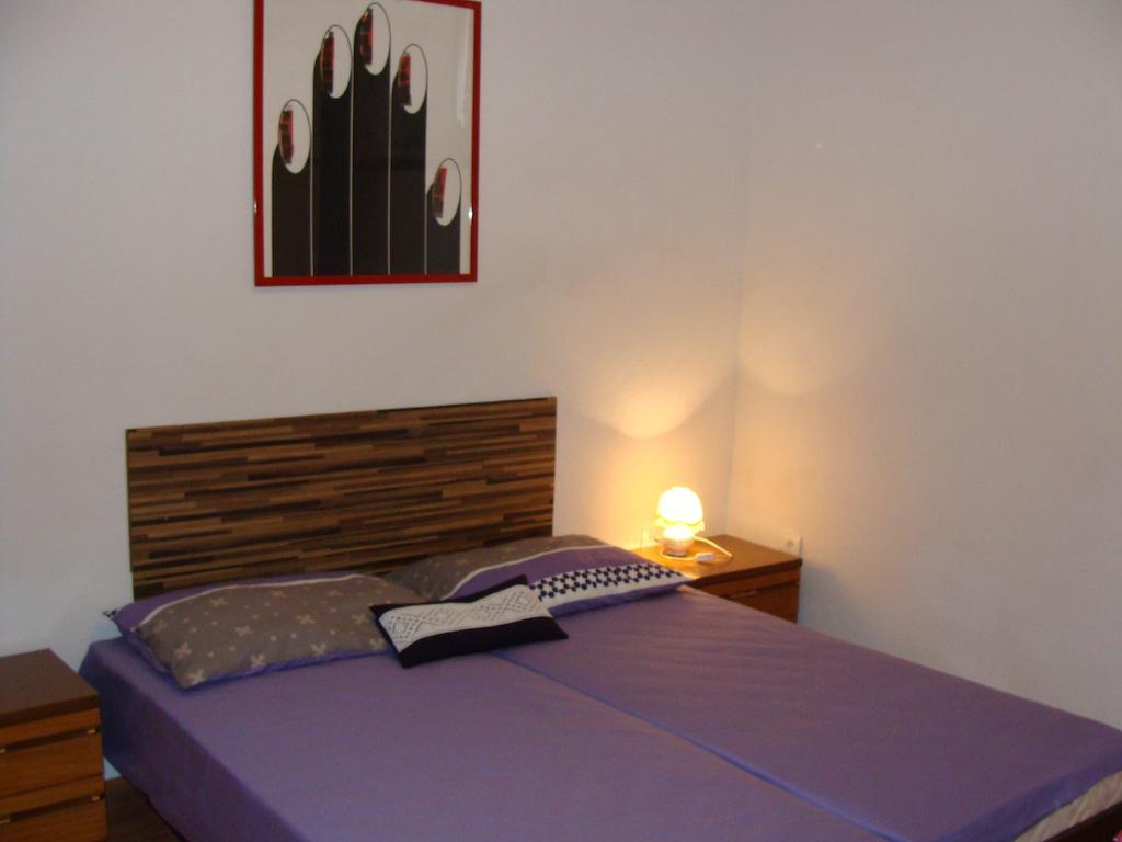 Guesthouse Boris Labin  Rum bild